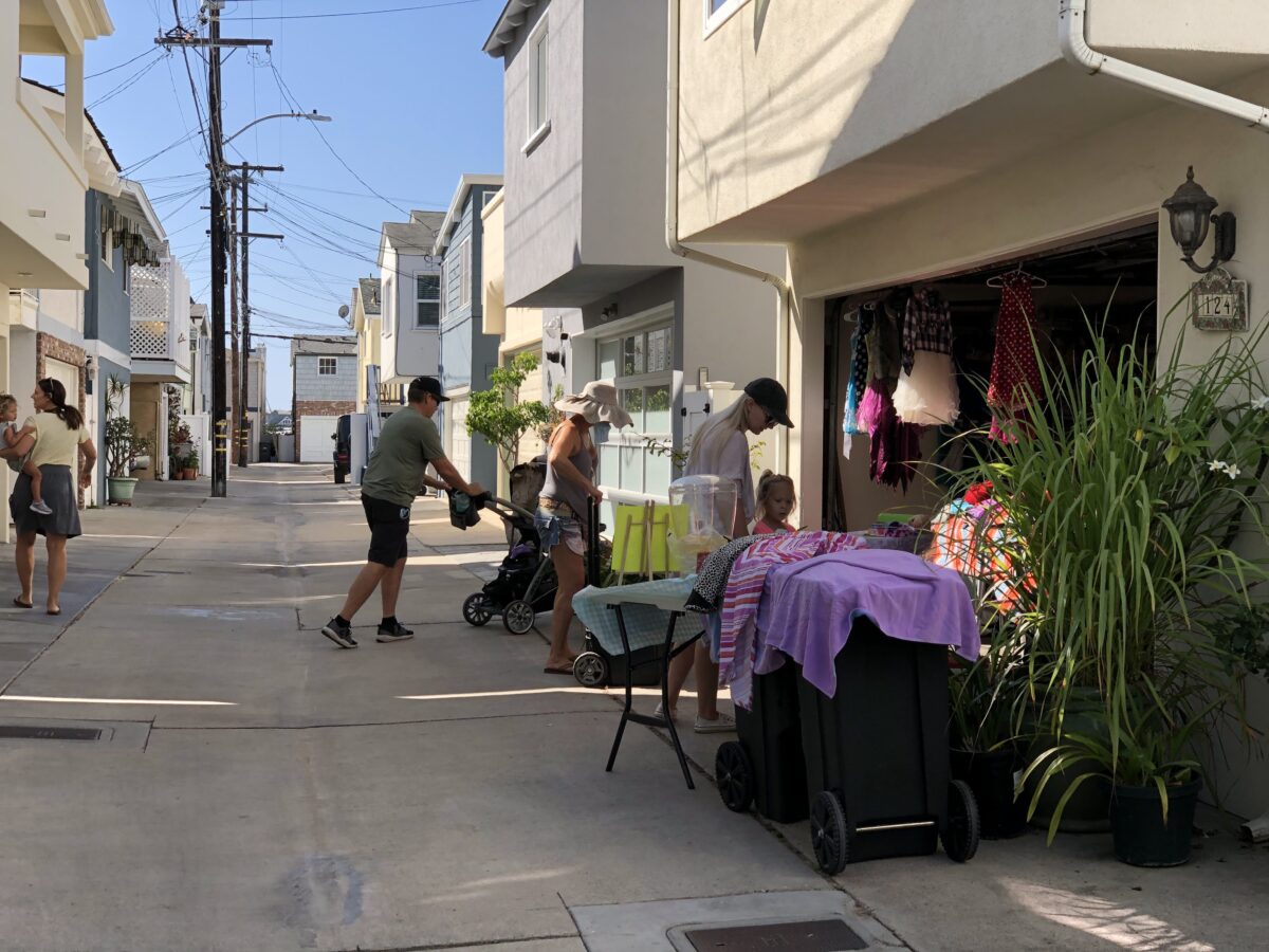 Garage Sale Balboa Island