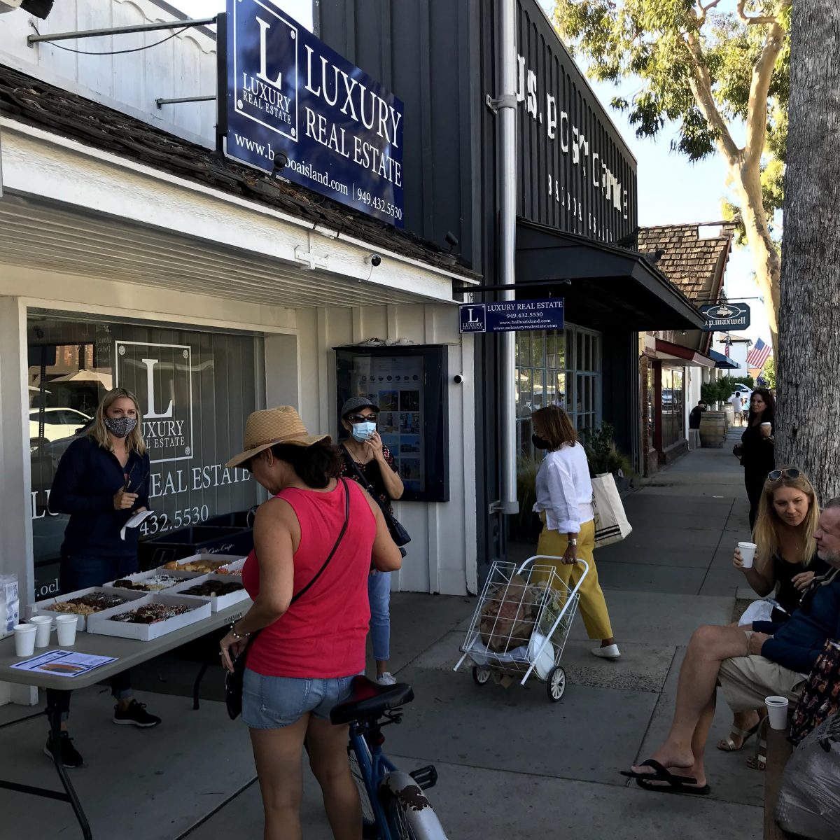 Garage Sale Balboa Island